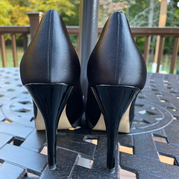NWOT Size 7.5 WHBM Black Satin Peep toe heels - Picture 10 of 11